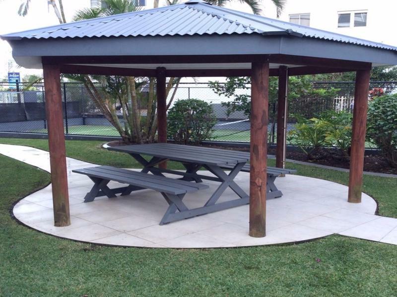 Pacific Resort Broadbeach Gold Coast Exterior photo